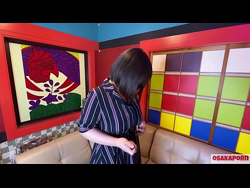 ❤️ Japanske cutie mei grutte tieten masturbeare mei seks boartersguod en hat in orgasme. Se fertelt yn in ynterview oer har neuken ûnderfining. Enorme titen en hierige kut dy't lûd kreunen. Osakaporn ❤️ Moaie porno by wy