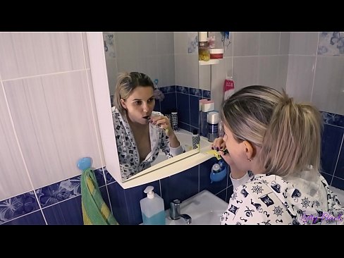 ❤️ Hack mei jonge yn pyjama einiget orale cum yn kont - lety swart ❤️ Moaie porno by wy